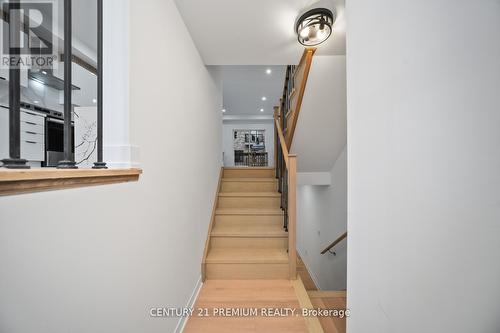 16 Calloway Way, Whitby (Downtown Whitby), ON - Indoor Photo Showing Other Room