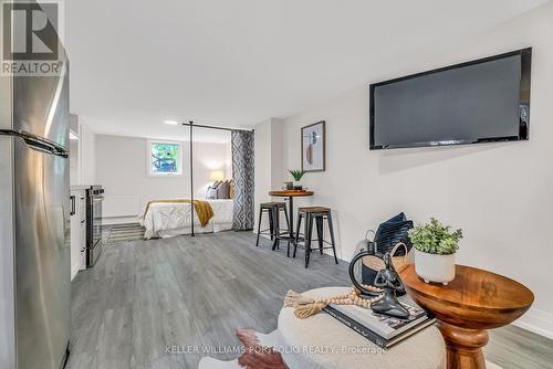 289 Cedarvale Avenue, Toronto (Woodbine-Lumsden), ON - Indoor