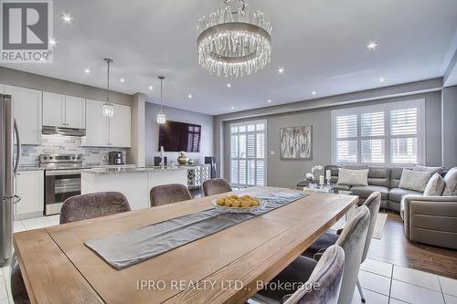 79 Willoughby Way, New Tecumseth, ON - Indoor Photo Showing Dining Room