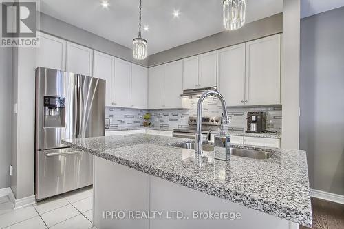 79 Willoughby Way, New Tecumseth, ON - Indoor Photo Showing Kitchen With Stainless Steel Kitchen With Upgraded Kitchen