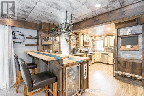 2642 5Th Line, Innisfil, ON - Indoor Photo Showing Kitchen