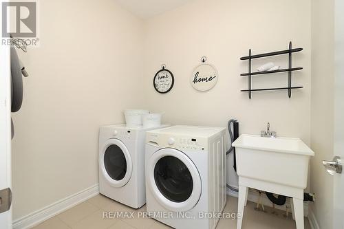 39 Caliber Court, King (Nobleton), ON - Indoor Photo Showing Laundry Room