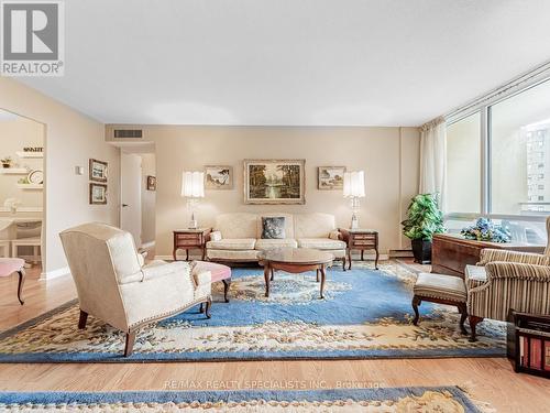 1403 - 61 Richview Road, Toronto (Humber Heights), ON - Indoor Photo Showing Living Room