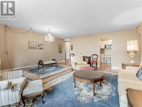 1403 - 61 Richview Road, Toronto, ON - Indoor Photo Showing Living Room