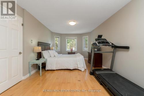 7271 Windrush Court, Mississauga (Meadowvale), ON - Indoor Photo Showing Bedroom