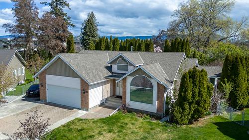 2383 Ayrshire Court, Kelowna, BC - Outdoor