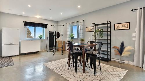 137 Eagle Point, Osoyoos, BC - Indoor Photo Showing Dining Room