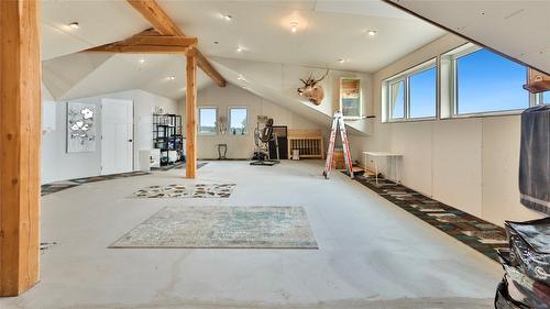 137 Eagle Point, Osoyoos, BC - Indoor Photo Showing Other Room