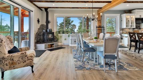 137 Eagle Point, Osoyoos, BC - Indoor Photo Showing Dining Room