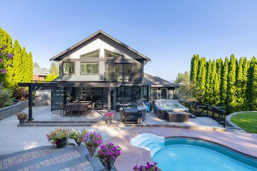 2227 Shannon Woods Place, West Kelowna, BC - Outdoor With In Ground Pool With Deck Patio Veranda