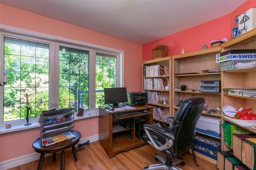 1371 18 Street, Salmon Arm, BC - Indoor Photo Showing Office