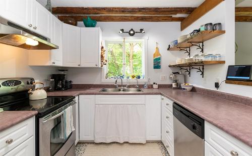 2904 Enderby Mabel Lake Road, Enderby, BC - Indoor Photo Showing Kitchen With Double Sink