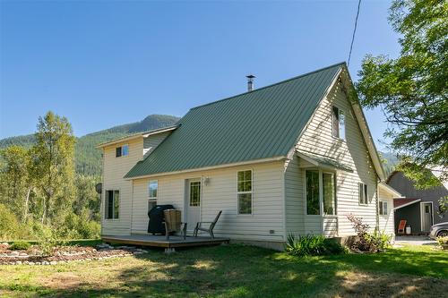 2904 Enderby Mabel Lake Road, Enderby, BC - Outdoor