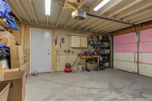 1521 Ross Road, West Kelowna, BC - Indoor Photo Showing Garage