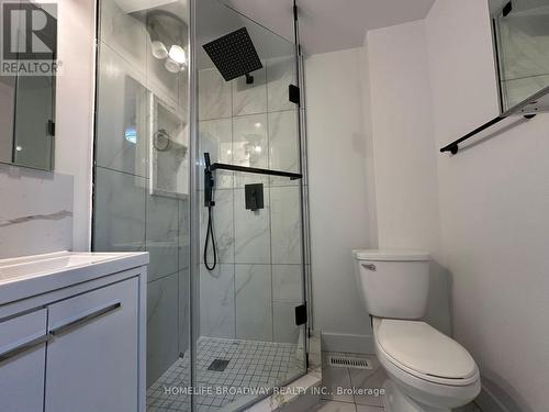 31 Captain Rolph Boulevard, Markham (Markham Village), ON - Indoor Photo Showing Bathroom