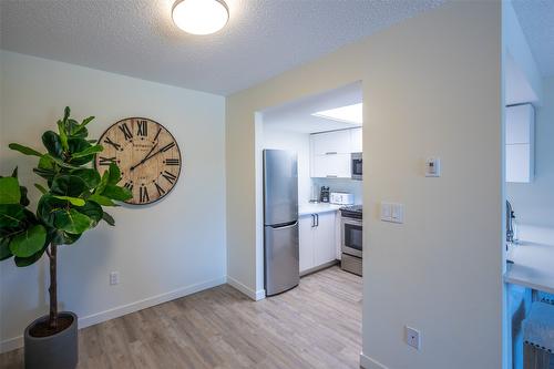 917-3140 Wilson Street, Penticton, BC - Indoor