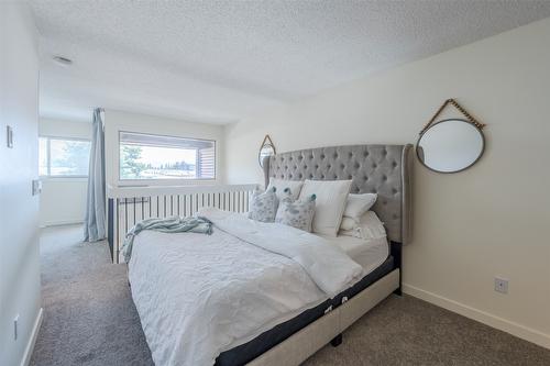 917-3140 Wilson Street, Penticton, BC - Indoor Photo Showing Bedroom