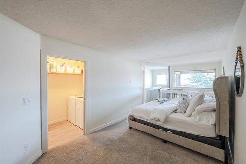 917-3140 Wilson Street, Penticton, BC - Indoor Photo Showing Bedroom