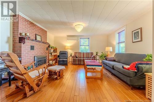 8 Prescott Court, St. Stephen, NB - Indoor Photo Showing Living Room With Fireplace