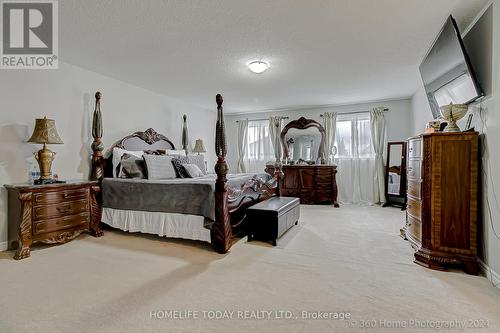 1426 Kellough Street, Innisfil (Alcona), ON - Indoor Photo Showing Bedroom