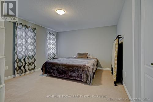 1426 Kellough Street, Innisfil (Alcona), ON - Indoor Photo Showing Bedroom