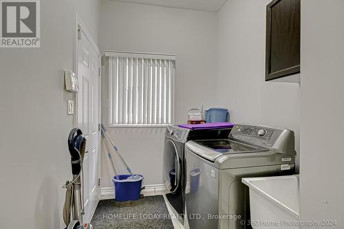 1426 Kellough Street, Innisfil (Alcona), ON - Indoor Photo Showing Laundry Room