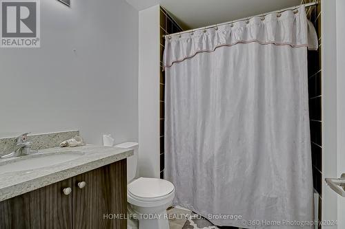 1426 Kellough Street, Innisfil (Alcona), ON - Indoor Photo Showing Bathroom