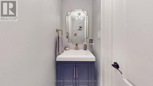 6 Sunridge Street, Richmond Hill (Oak Ridges), ON - Indoor Photo Showing Bathroom