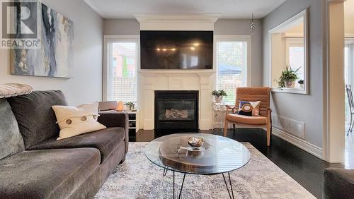 6 Sunridge Street, Richmond Hill (Oak Ridges), ON - Indoor Photo Showing Living Room With Fireplace