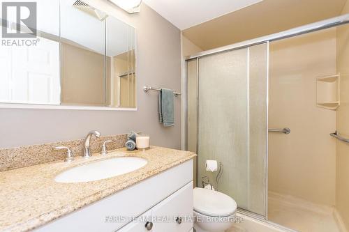 801 - 181 Collier Street, Barrie, ON - Indoor Photo Showing Bathroom