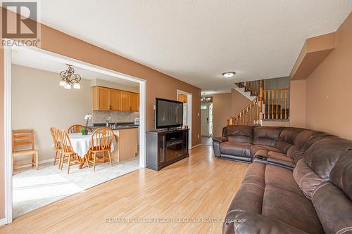 31 Basswood Drive, Barrie, ON - Indoor Photo Showing Living Room