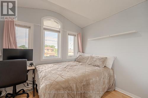 31 Basswood Drive, Barrie (Holly), ON - Indoor Photo Showing Bedroom