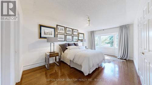 1284 Deer Run, Mississauga, ON - Indoor Photo Showing Bedroom