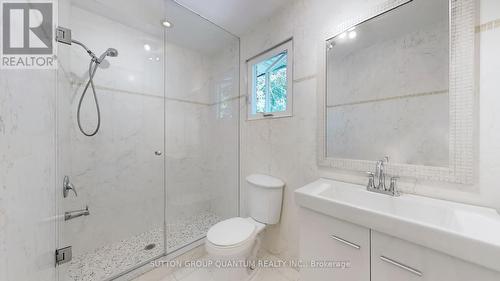 1284 Deer Run, Mississauga, ON - Indoor Photo Showing Bathroom