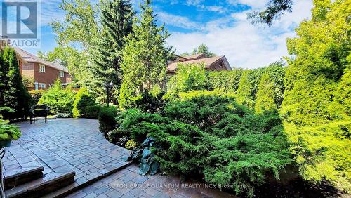 1284 Deer Run, Mississauga, ON - Outdoor