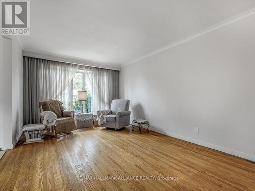 71 Wheatsheaf Crescent, Toronto (Black Creek), ON - Indoor