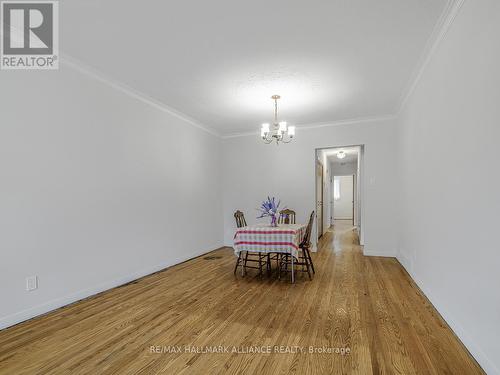 71 Wheatsheaf Crescent, Toronto (Black Creek), ON - Indoor