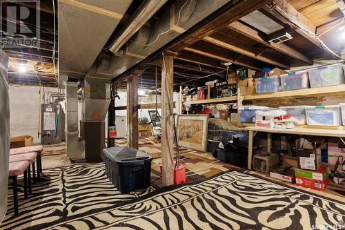 1523 Victoria Avenue, Regina, SK - Indoor Photo Showing Basement