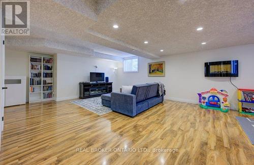 58 West Acres Crescent, Kitchener, ON - Indoor Photo Showing Other Room