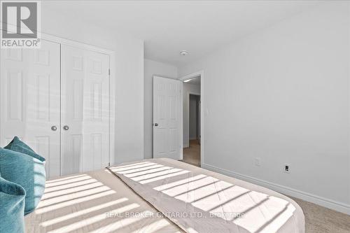 48 Arlington Parkway, Brant (Paris), ON - Indoor Photo Showing Bedroom