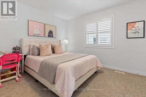 48 Arlington Parkway, Brant (Paris), ON - Indoor Photo Showing Bedroom