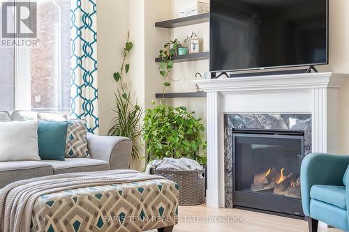 170 Stevenson Crescent, Bradford West Gwillimbury (Bradford), ON - Indoor Photo Showing Living Room With Fireplace