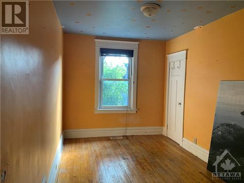 Second bedroom - 177 Hinton Avenue N, Ottawa, ON - Indoor Photo Showing Other Room