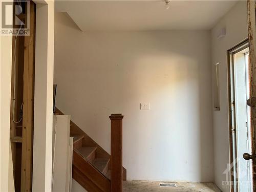 Foyer. - 177 Hinton Avenue N, Ottawa, ON - Indoor Photo Showing Other Room