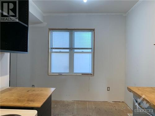 View of dining area at front of house. - 177 Hinton Avenue N, Ottawa, ON - Indoor Photo Showing Other Room