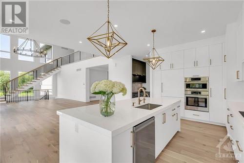 705 Mcmanus Avenue, Manotick, ON - Indoor Photo Showing Kitchen With Upgraded Kitchen