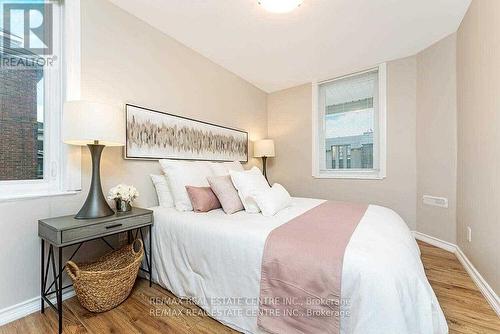 B - 96 Mill Street E, Halton Hills, ON - Indoor Photo Showing Bedroom