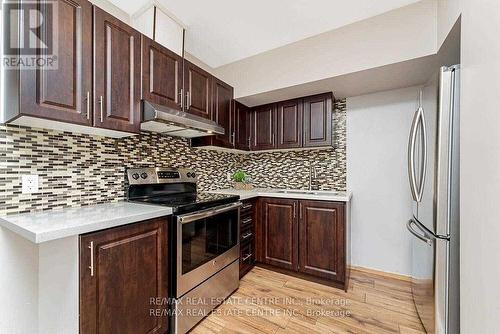 B - 96 Mill Street E, Halton Hills, ON - Indoor Photo Showing Kitchen With Upgraded Kitchen