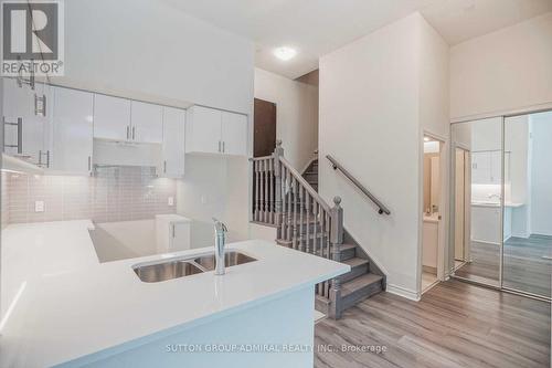 Th4 - 39 Annie Craig Drive, Toronto (Mimico), ON - Indoor Photo Showing Kitchen With Double Sink