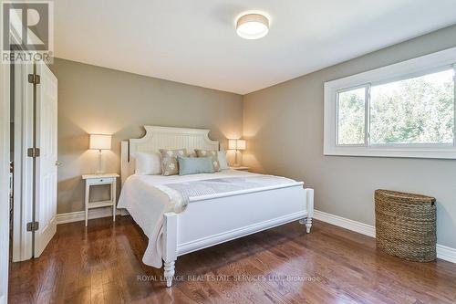 2489 Yarmouth Crescent, Oakville (Bronte West), ON - Indoor Photo Showing Bedroom